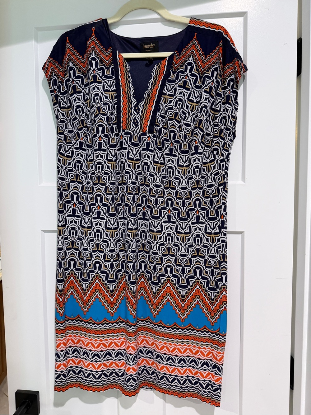 LAUNDRY by Shelli Segal Navy Multicolor Geometric V-Neck Dress-Size M